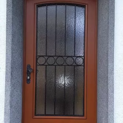 Becker Haustür nachher