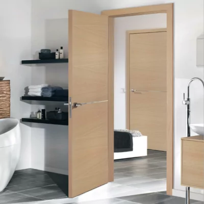 Echtholztuer_mit_Designelement_aus_Stahl