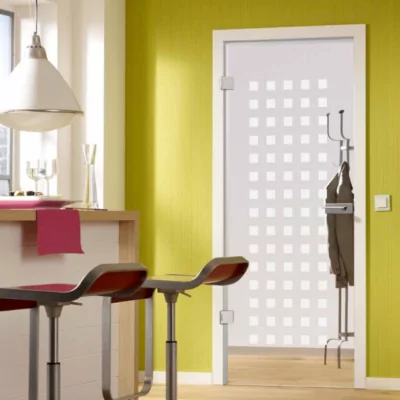 Glastuer_im_schlichten_Design