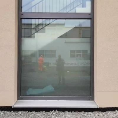 treppenhaus-großes-fenster Treppenhaus mit großem Fenster